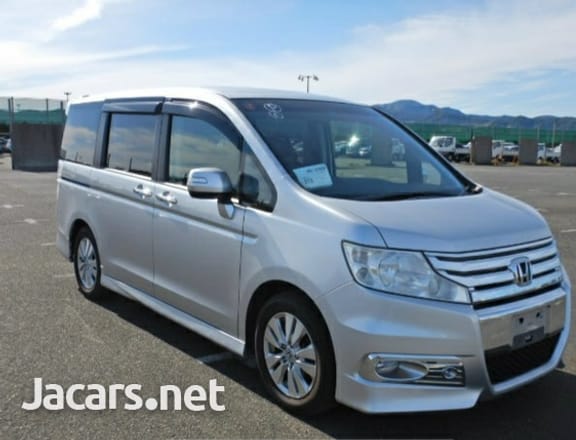 Honda Stepwgn Spada 2,0L 2012