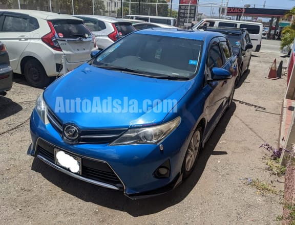 2013 Toyota Auris RS