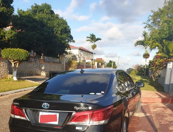 Toyota Crown 2,5L 2015