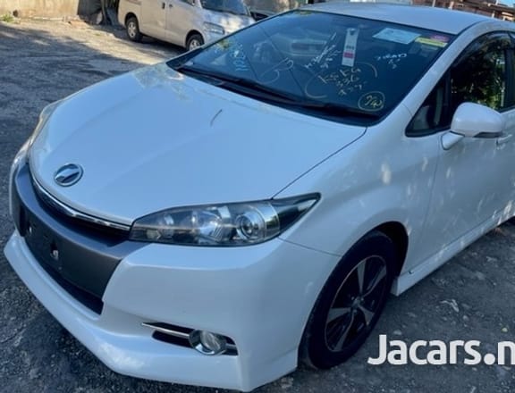 Toyota Wish 1,8L 2014