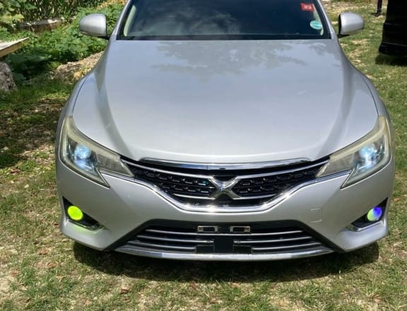 Toyota Mark X 2,5L 2013