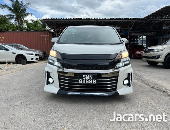 Toyota Vellfire 2,3L 2014