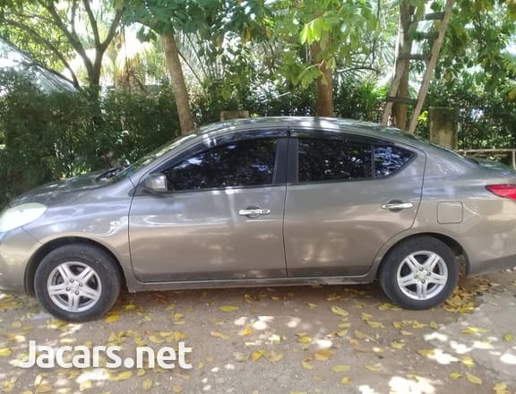 Nissan Latio 1,2L 2013