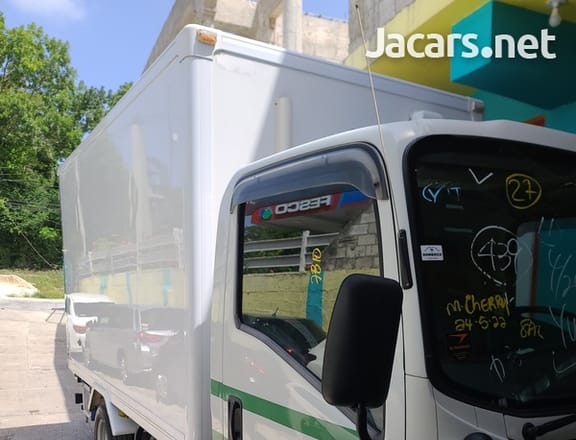 2009 Isuzu Elf Freezer truck