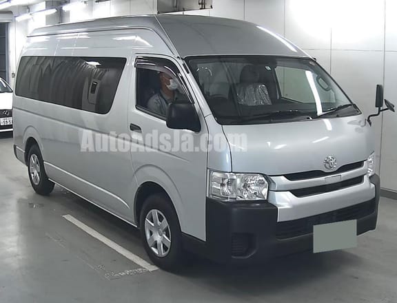 2020 Toyota GL Hiace Commuter