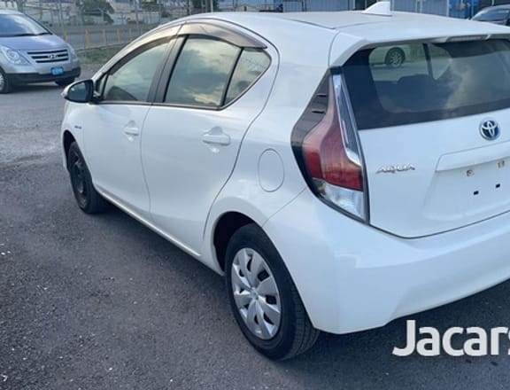 Toyota Aqua 1,5L 2016