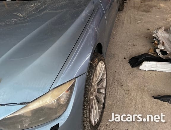 BMW 3-Series 3,8L 2013