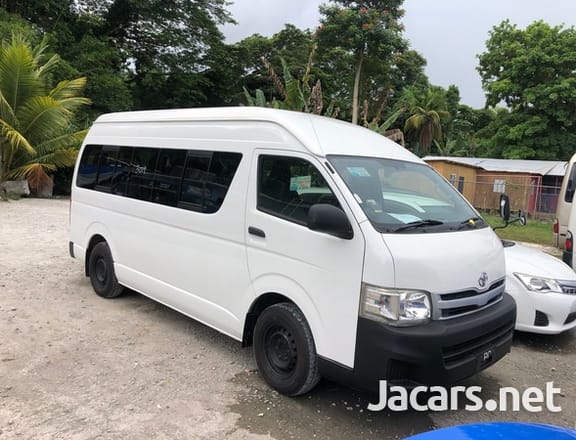 2012 Toyota Hiace Commuter
