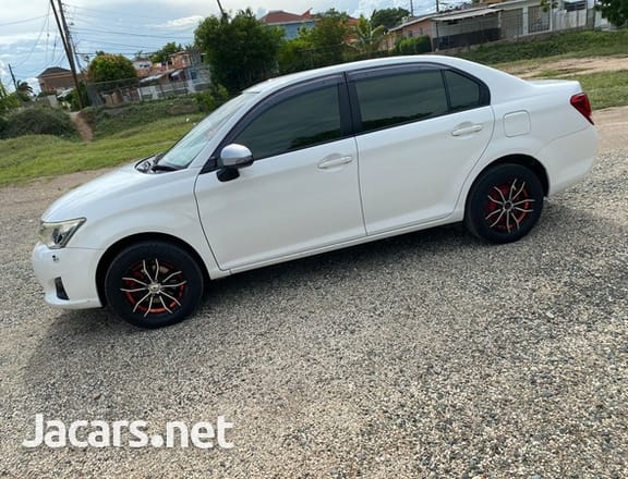 Toyota Axio 1,5L 2014