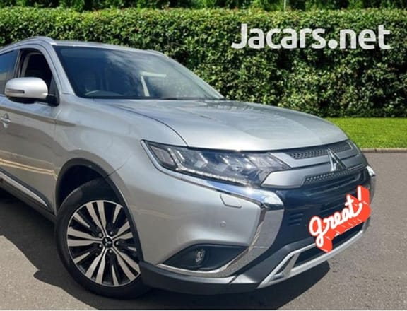 Mitsubishi Outlander or Airtrek 2,0L 2019