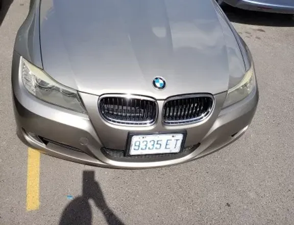 BMW 318I 2010 EXCELLECT CONDITION