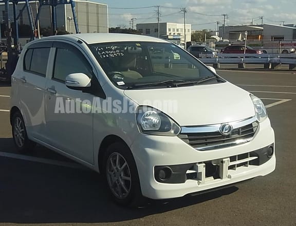 2015 Daihatsu Mira ES