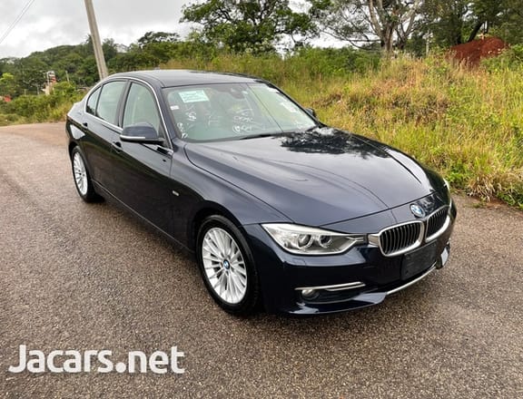 BMW 3-Series 2,0L 2013