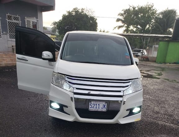 2010 Honda step wagon