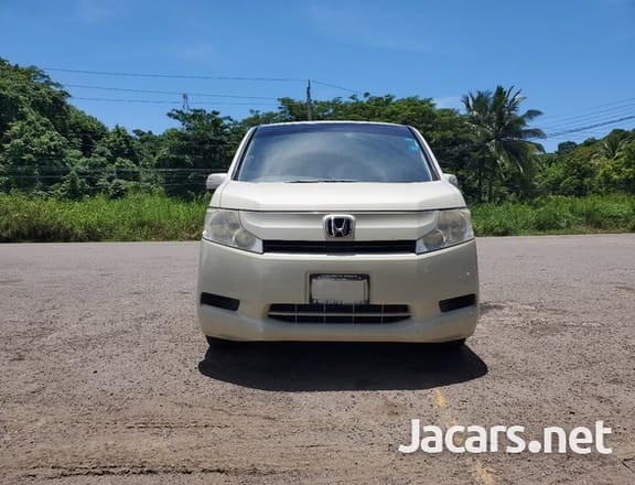 Honda Stepwgn 2,0L 2012