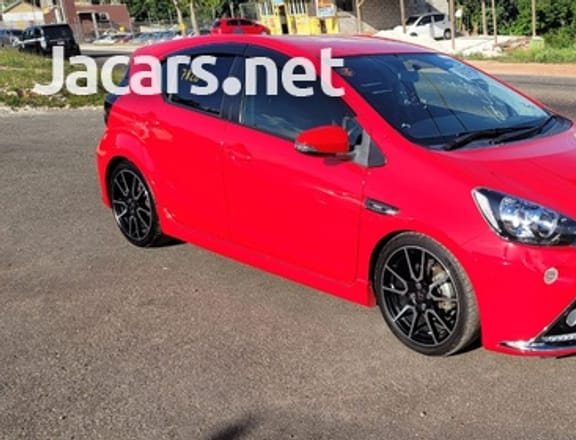 Toyota Aqua 1,5L 2014