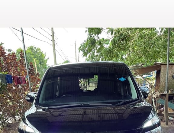 Toyota Voxy 2,0L 2012