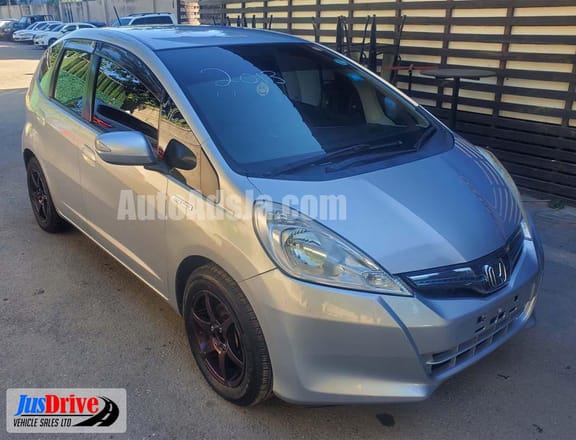 2013 Honda Fit Hybrid