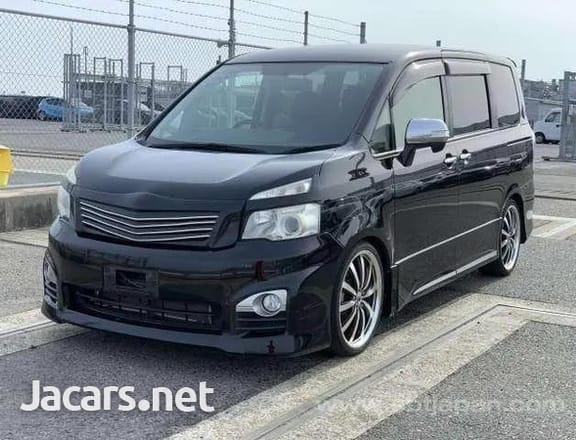 Toyota Voxy 2,0L 2013