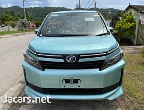 Toyota Voxy 1,8L 2016