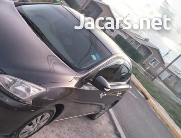 Nissan Sylphy 1,8L 2014
