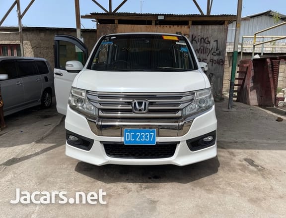 Honda Stepwgn Spada 2,0L 2013