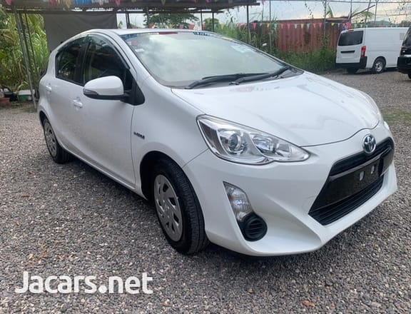 Toyota Aqua 1,5L 2016