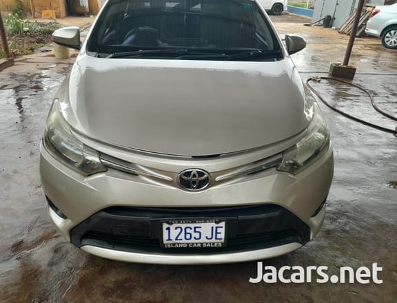 Toyota Axio 1,5L 2013