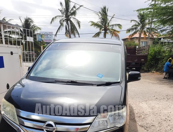 2012 Nissan Serena