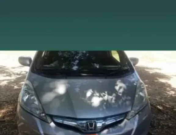 Honda Fit Hybrid  2012