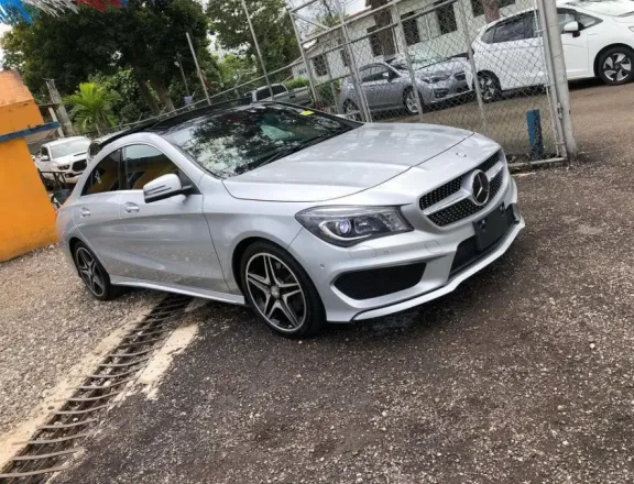 Newly Imported 2016 Benz C250 (4 matic)