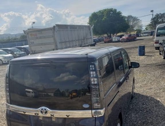 Newly Imported 2016 Toyota Voxy