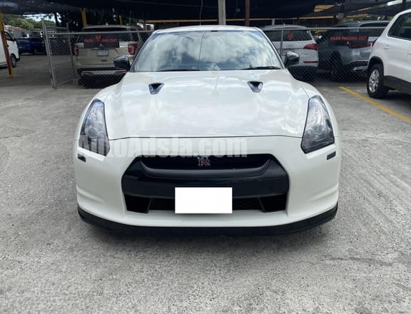 2010 Nissan GTR