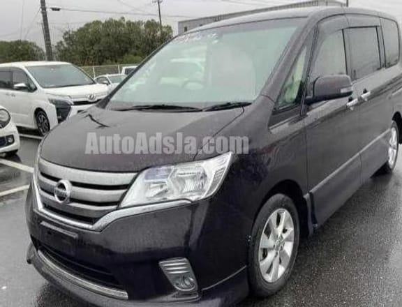 2013 Nissan Serena Hybrid Highway Star