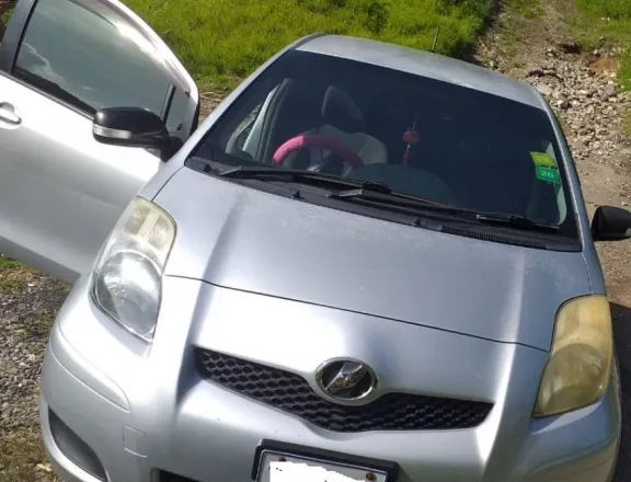 Toyota Vitz  2009 * Slightly Negotiable