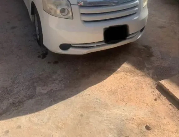 Toyota Noah 2008
