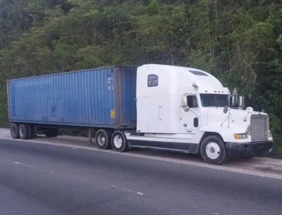 Trailer truck head 1998