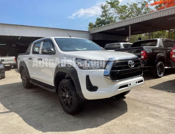 2022 Toyota HILUX Z