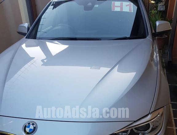 2015 BMW 320i M