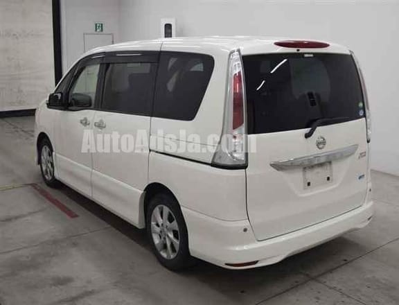 2013 Nissan Serena HIGH WAY STAR