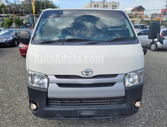 2016 Toyota Hiace
