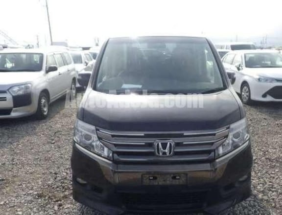 2013 Honda Stepwagon Spada